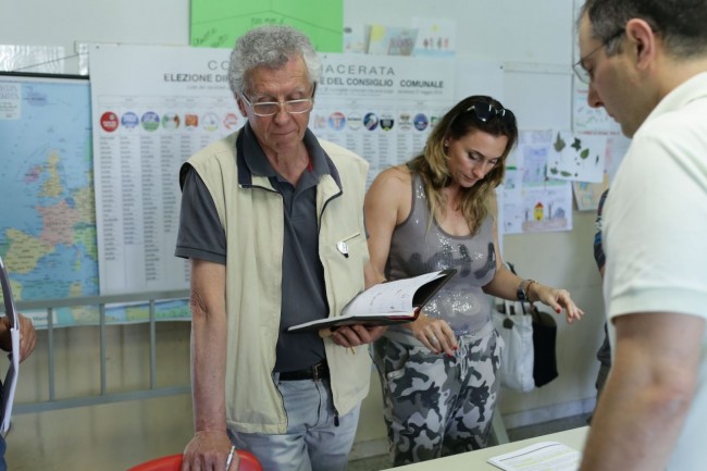 Spoglio elezioni Macerata 2015 foto ap 9