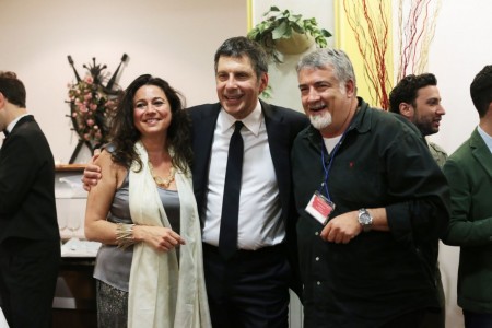 Al centro Fabrizio Frizzi