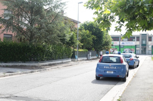 Polizia in via Volturno