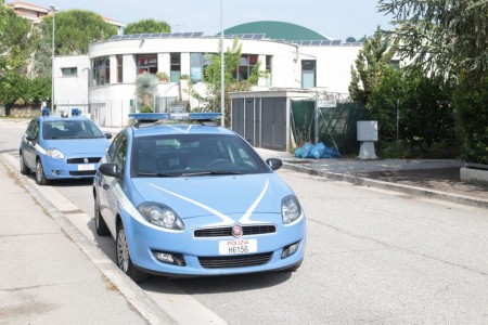furto via volturno piediripa polizia foto ap 2