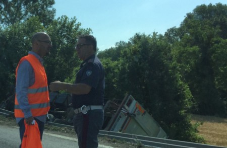 incidente superstrada morrovalle 3