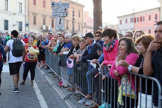 pellegrinaggio macerata loreto 2015_foto LB (19)