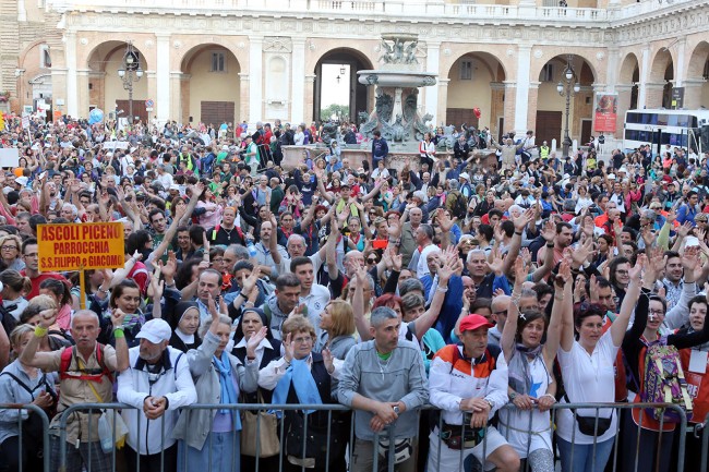 pellegrinaggio macerata loreto 2015_foto LB (38)