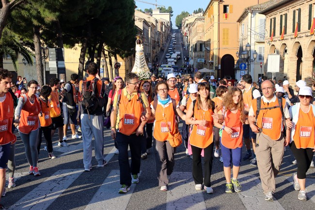 pellegrinaggio macerata loreto 2015_foto LB (40)