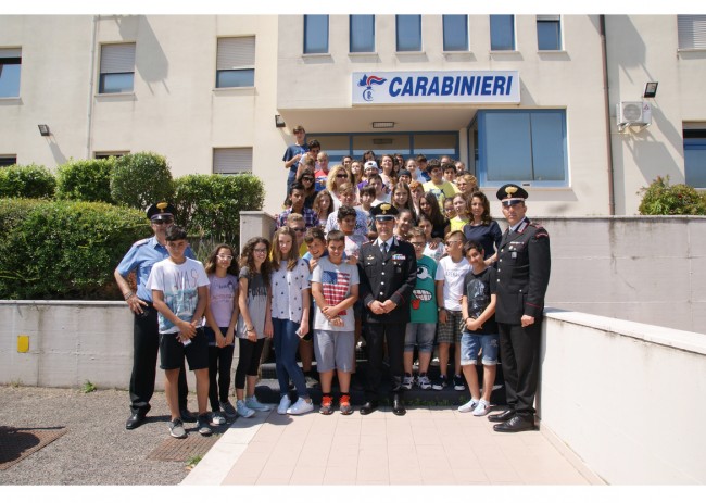 scolaresche dai carabinieri (2)