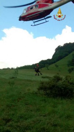 Uno dei due escursionisti soccorsi dai vigili del fuoco