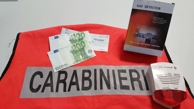 Il materiale sequestrato dai carabinieri