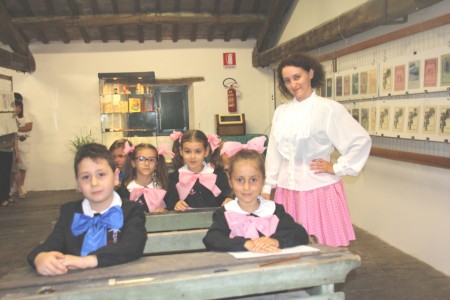 2 - la scolaresca con la maestra