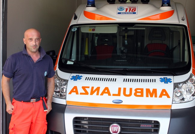 Una delle ambulanze del 118, dal costo di 100mila euro. La rianimazione che si muove