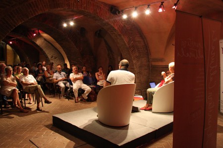 un momento degli aperitivi culturali