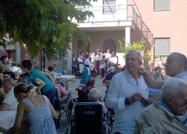 casa riposo festa estate2