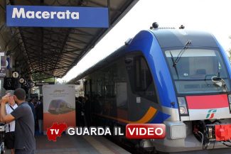 inaugurazione-treno-swing-stazione-macerata_Foto-LB_0