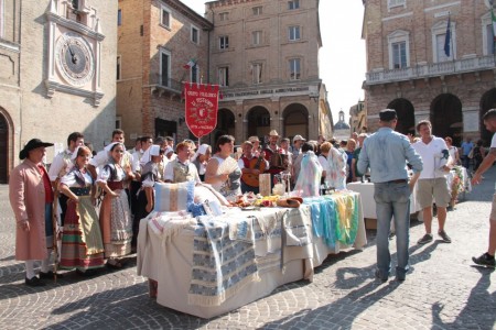 mezzogiorno italiano rai 1 a macerata foto ap 14