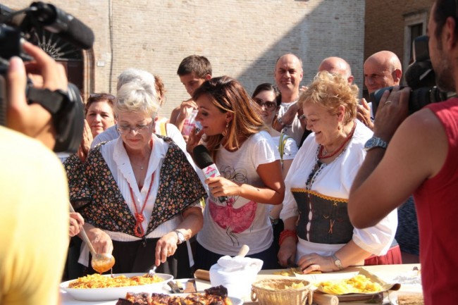 mezzogiorno italiano rai 1 a macerata foto ap 20