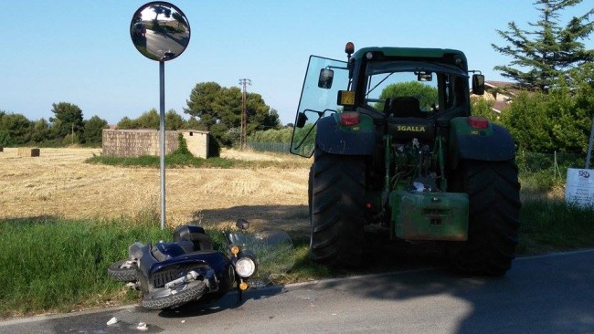 scooter_contro_trattore-1-650x366