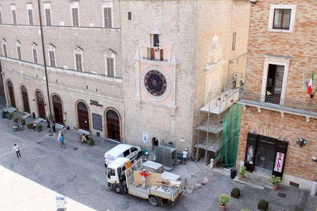 torre civica smontaggio impalcatura lapide (6)
