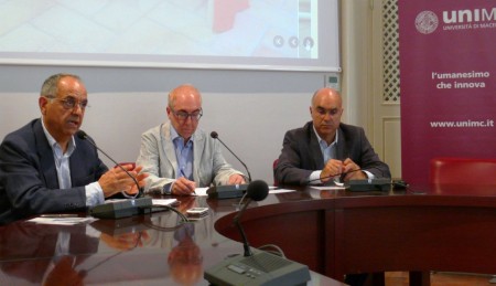 Il professor Francesco Adornato, il rettore Luigi Lacchè e il direttore ammininstrativo Mauro Giustozzi