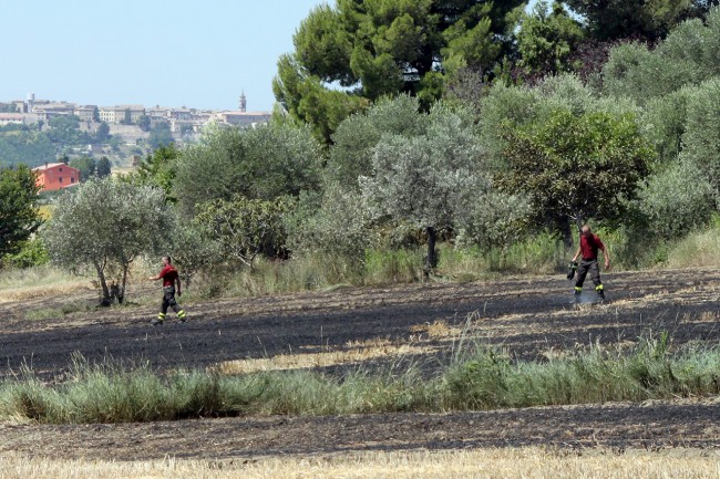 vigili del fuoco incendio_foto LB (4)