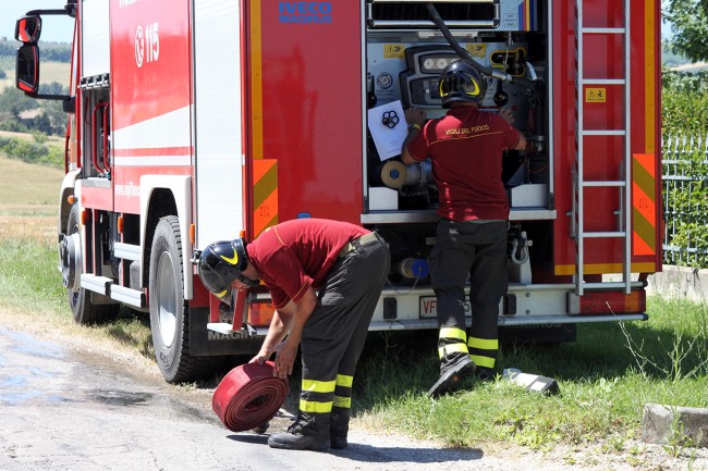 vigili del fuoco incendio_foto LB (7)