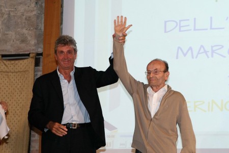 Giuseppe Ottaviani premiato da Fabio Sturani