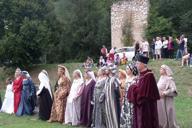 Corteo medievale a Fiuminata (2)