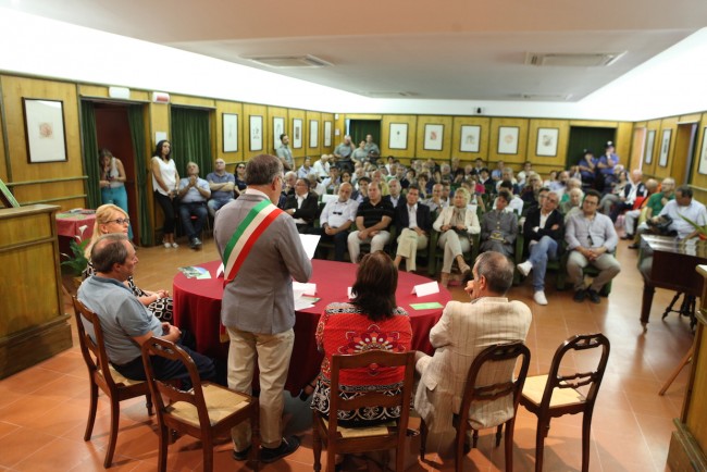 Equipaggi di Sibillini e dintorni in municipio a Pievebovigliana
