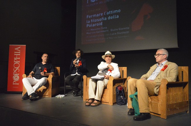 Lectio Pop. Da sinistra Maurizio Galimberti, Lucrezia Ercoli, Massimo Donà e Giulio Giorello