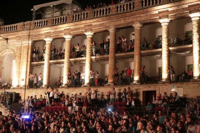 Mannarino live Sferisterio foto ap 26