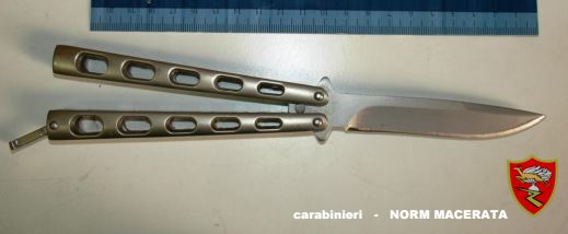 Il coltello trovato nell'abitazione