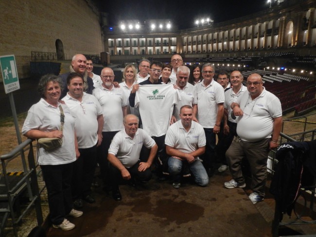 Lo staff dei volontari della Croce verde