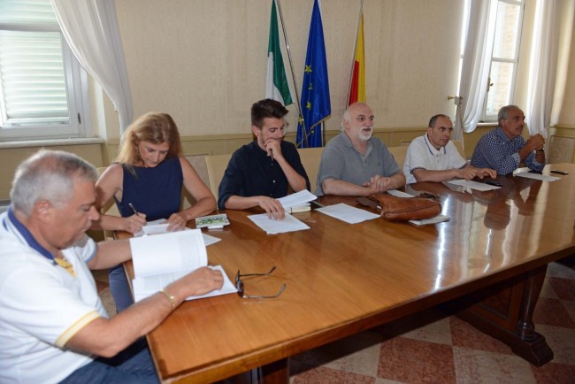 La conferenza di chiusura del festival con Alfredo Di Lupidio, Rosetta Martellini, Matteo Massucci, Gino Troli, il sindaco Tommaso Corvatta e Giulio Silenzi