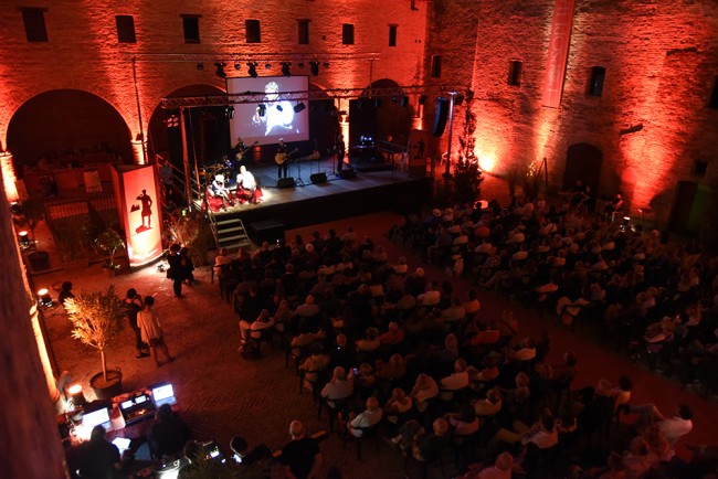 il pubblico serale