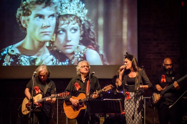 L'ensemble Popsound durante uno dei philoshow di Popsophia