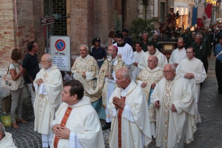 messa-e-processione-san-giuliano-2015-foto-ap-56-450x300