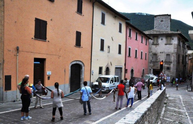 sciarpa più lunga del mondo visso