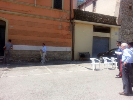 Il sopralluogo nella piazza di Esanatoglia