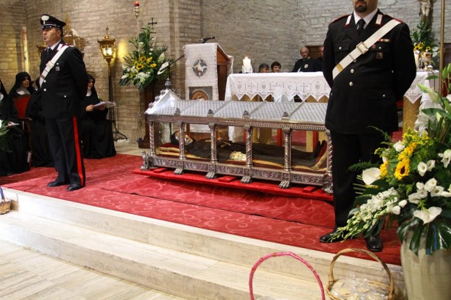 urna san nicola sant'angelo in pontano 12