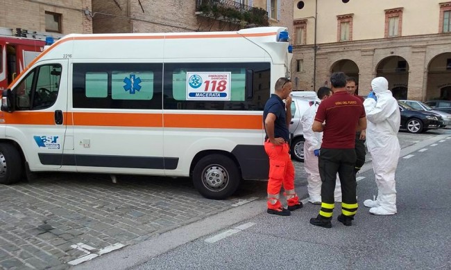L'intervento a Caldarola dei vigili del fuoco insieme al personale del 118
