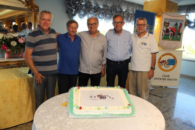 Gli organizzatori dei tre club felici a fine “lavori”.
