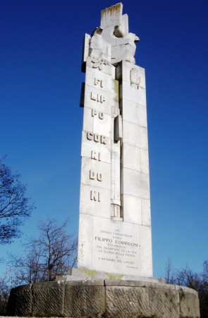Monumento Filippo Corridoni a Fogliano Redipuglia, opera di Pietro Zanini