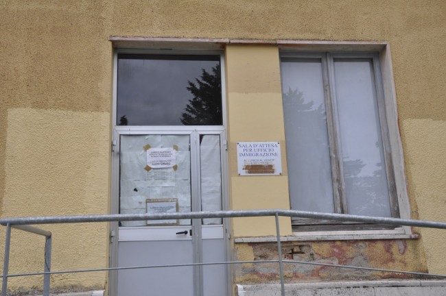 Ufficio immigrazione-foto MS 2