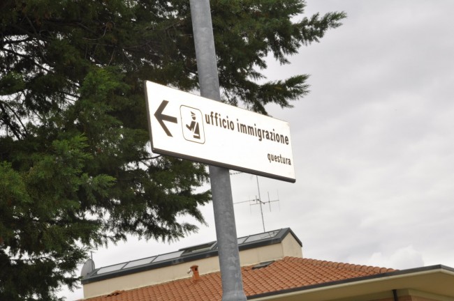 Ufficio-immigrazione-foto-MS-5-650x432