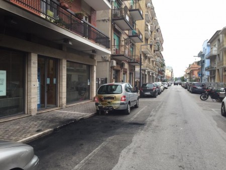 Il luogo dove è bruciata la Renault (foto: Federico De Marco)