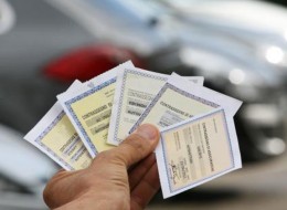 Paga 500 euro per l’assicurazione online,  ma era una truffa