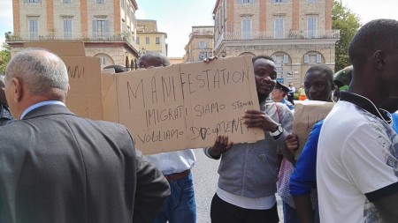 immigrati corso cavour 25 lb