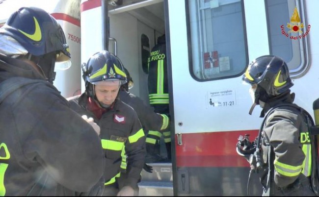 incendio sul treno Lecce-Milano