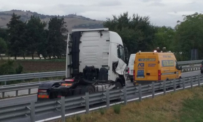 incidente pollenza superstrada (3)