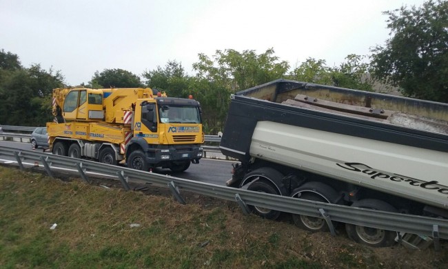 incidente pollenza superstrada (4)