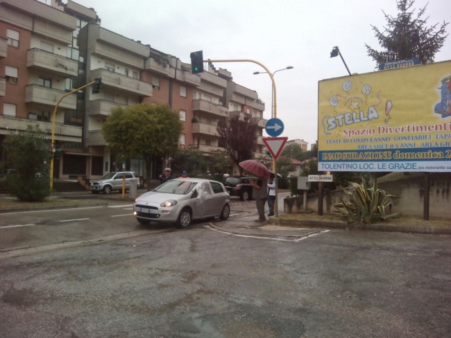 incidente via nenni tolentino (3)