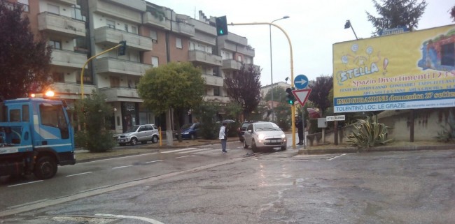 incidente via nenni tolentino (4)